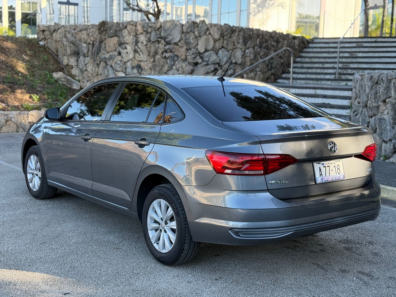 SEDAN